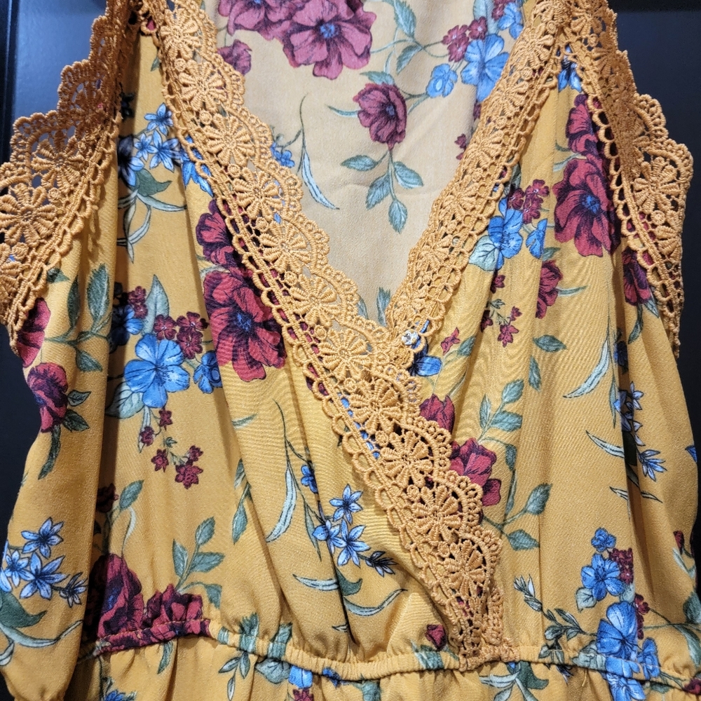 Beautiful Romper - Picture 4 of 7